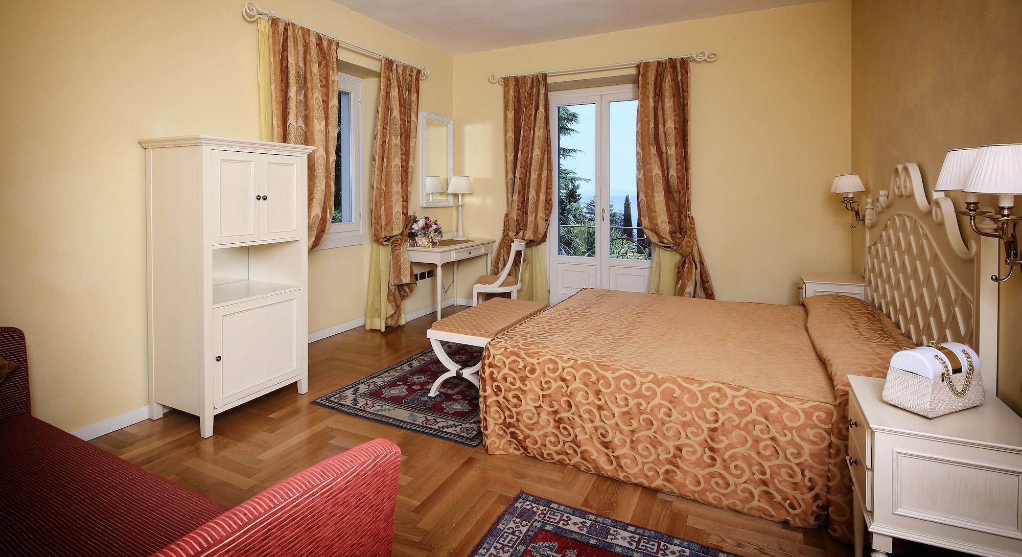 Villa Sofia Hotel Gardone Riviera Ngoại thất bức ảnh