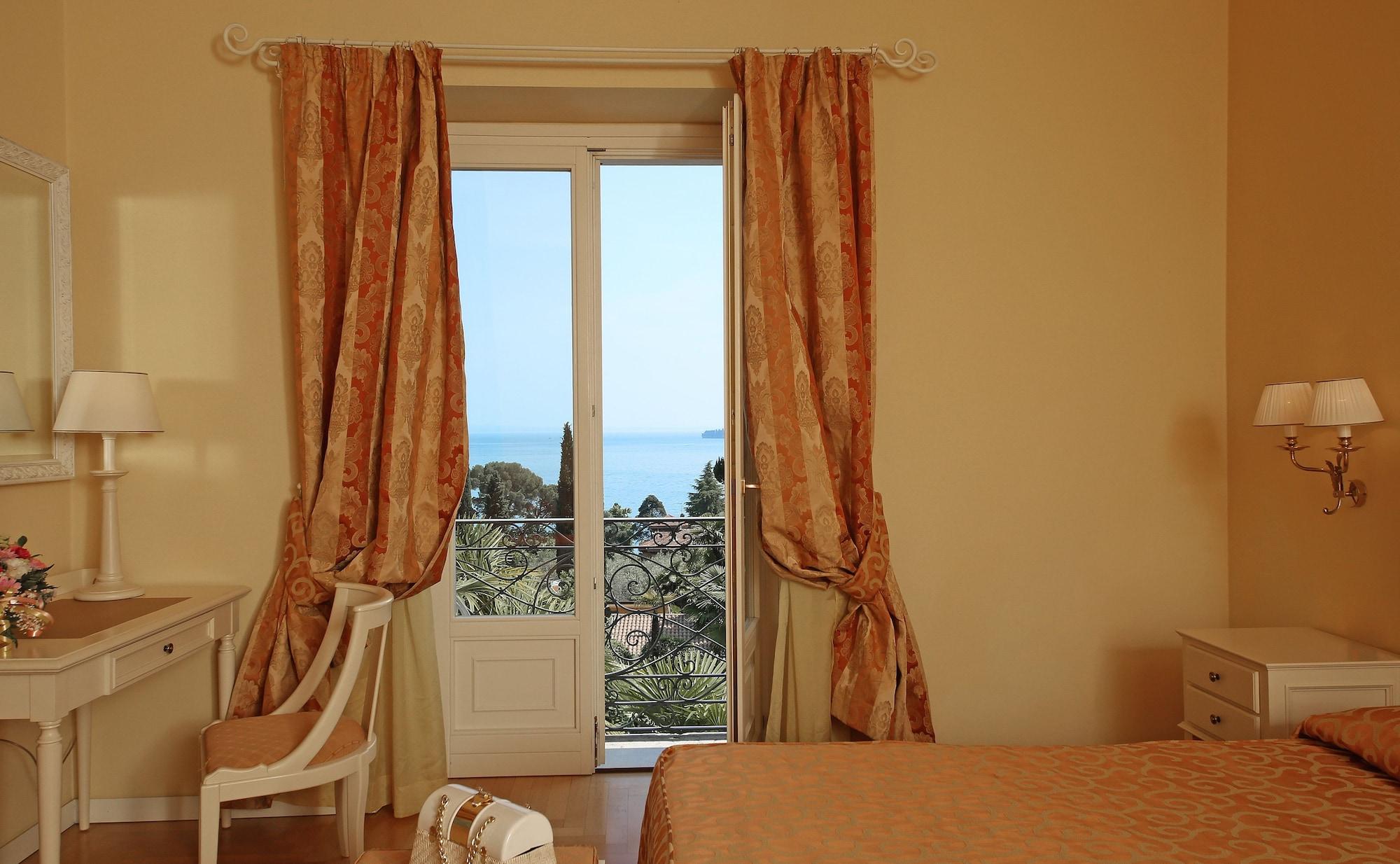 Villa Sofia Hotel Gardone Riviera Ngoại thất bức ảnh