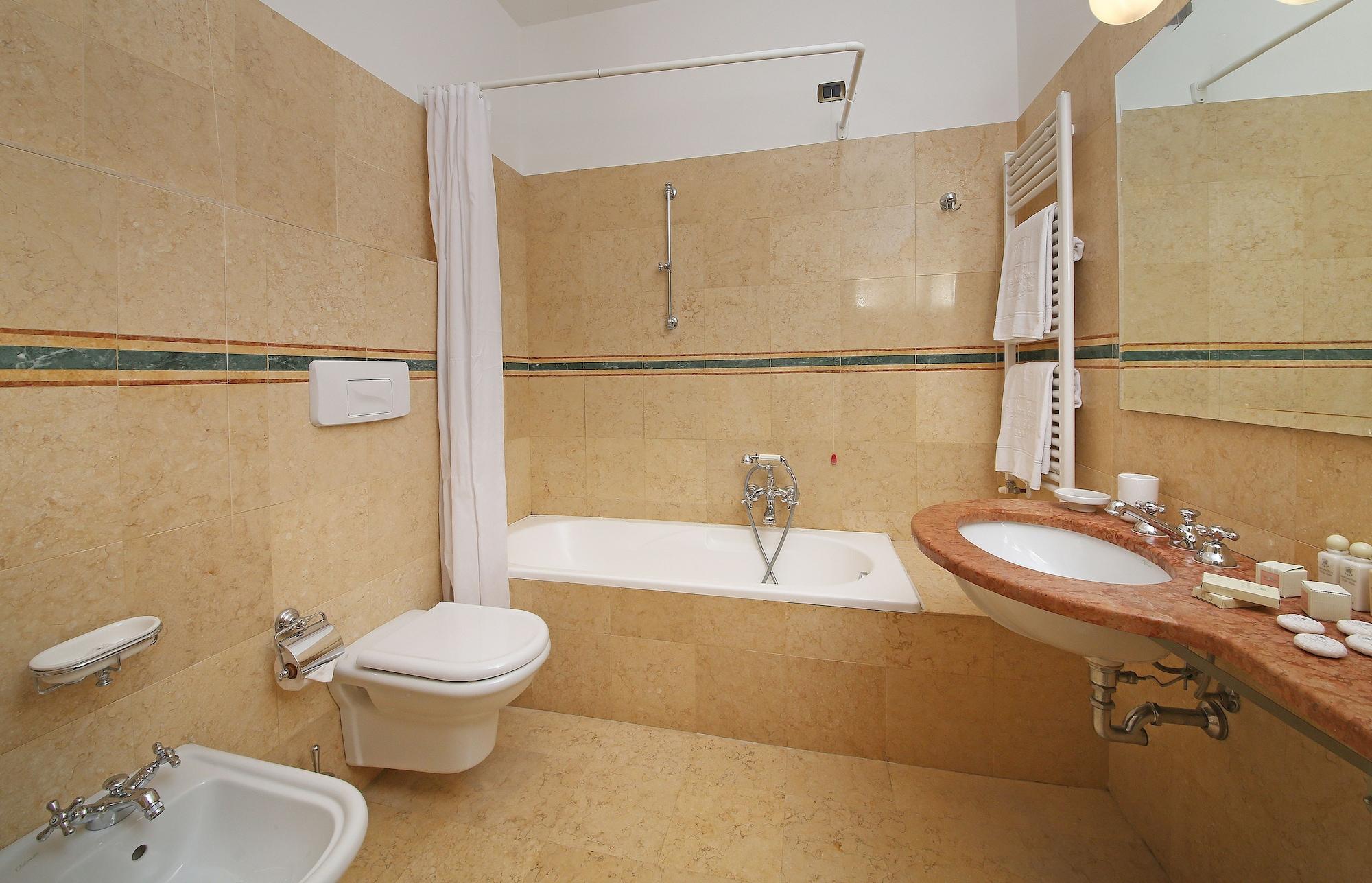 Villa Sofia Hotel Gardone Riviera Ngoại thất bức ảnh