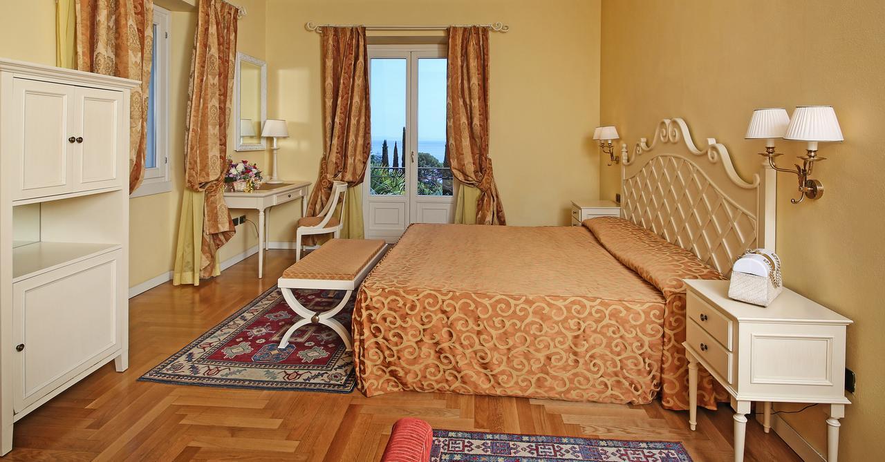 Villa Sofia Hotel Gardone Riviera Ngoại thất bức ảnh