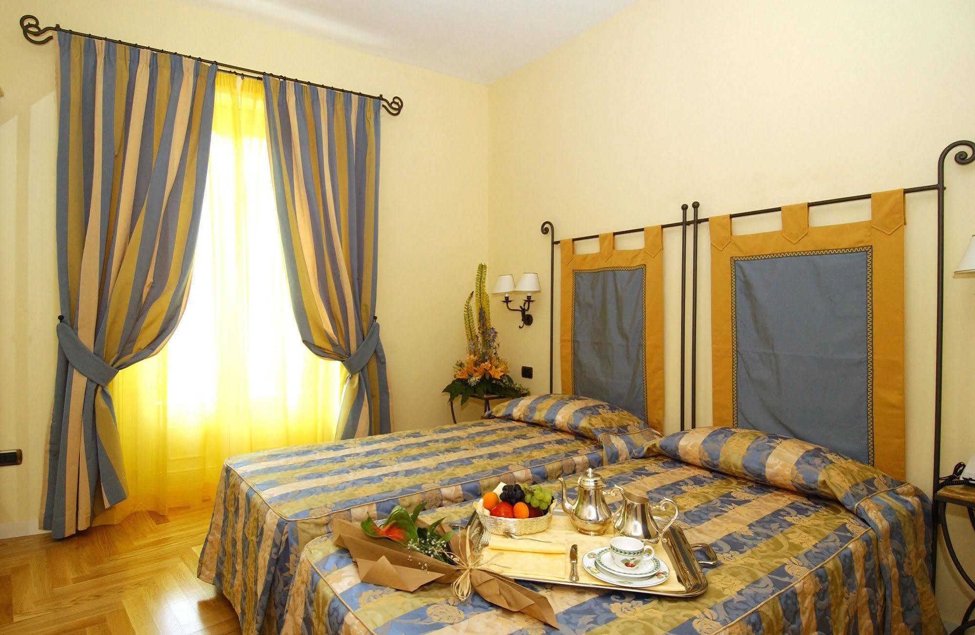 Villa Sofia Hotel Gardone Riviera Ngoại thất bức ảnh